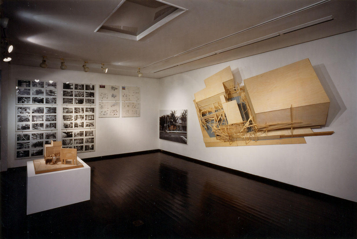 「工事中」展示風景　1984