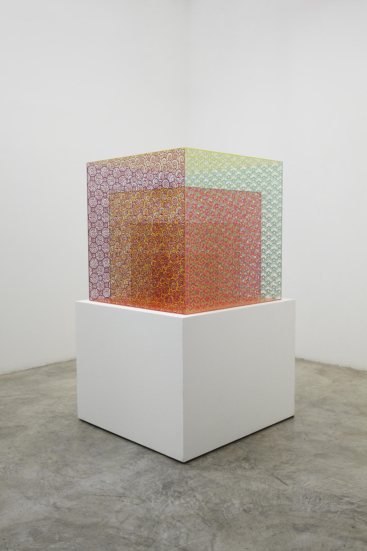 Teppei Kaneuji	: S.F.(Smoke and Fog)