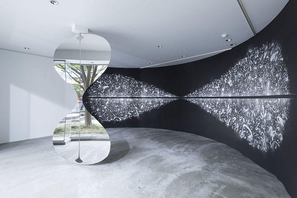 鈴木ヒラク展:タグチ・アートコレクション田口美和氏コメント