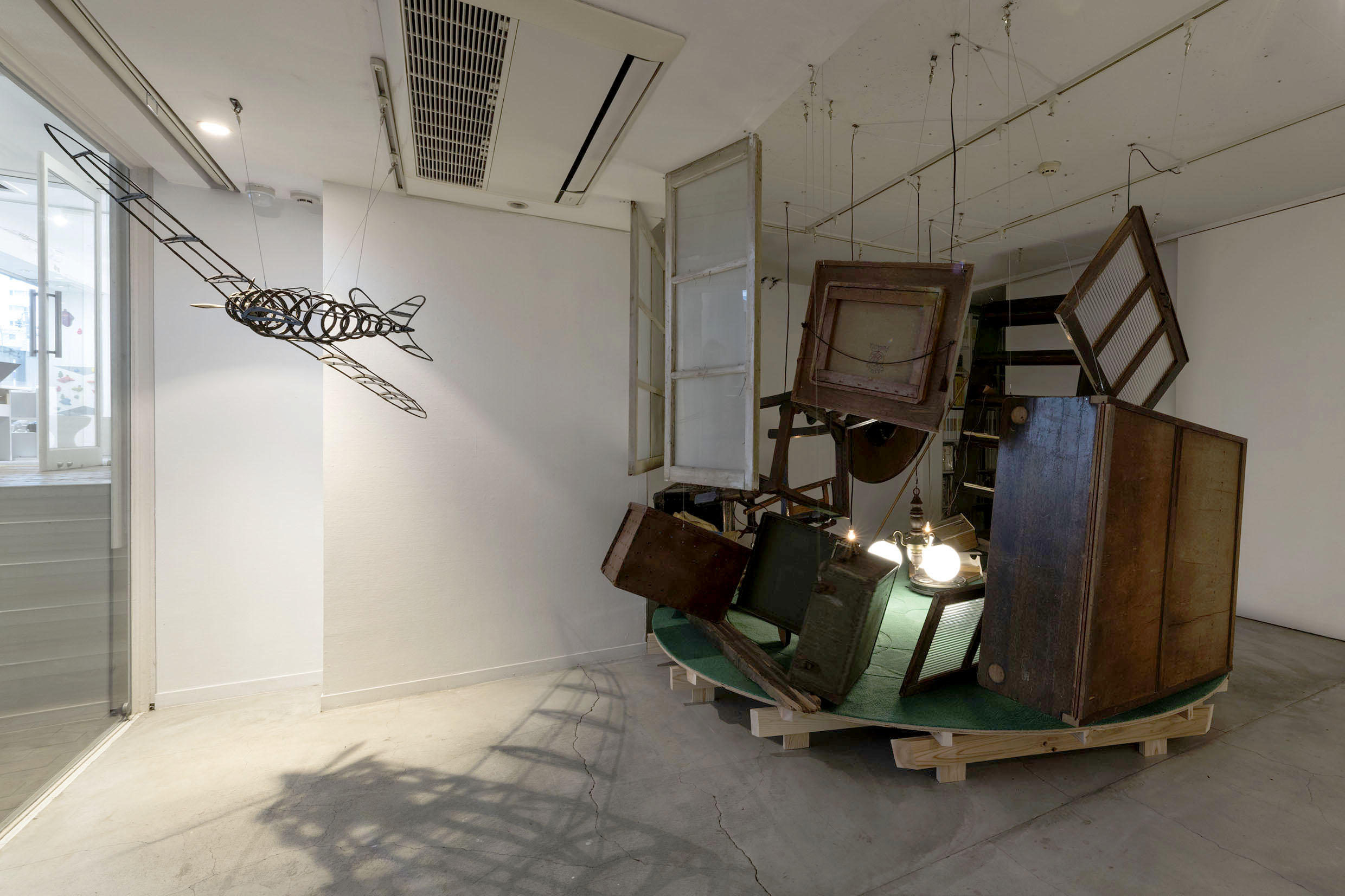 角文平：Secret room 作品解説